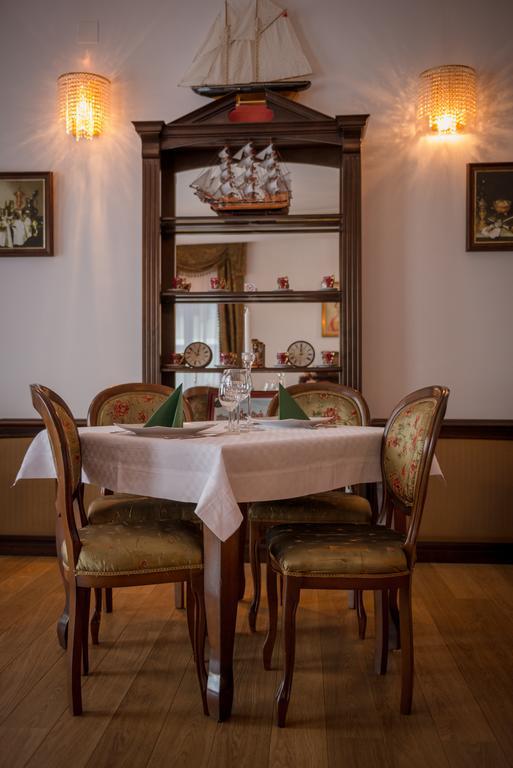 Emire Boutique Hotel Zărneşti Eksteriør billede